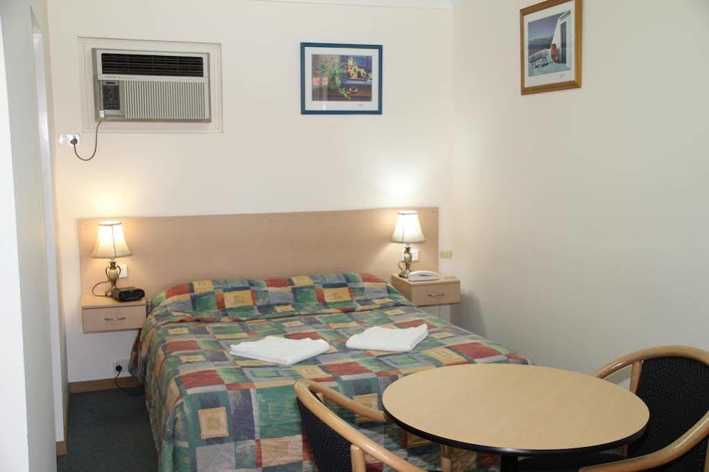 גונדיווינדי Border Motel מראה חיצוני תמונה